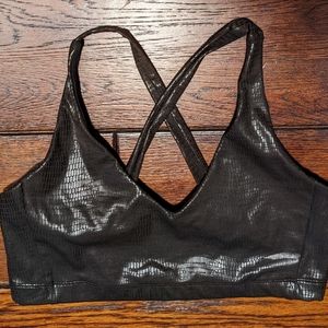 Crocodile Takara Shine - Size Medium - Wine